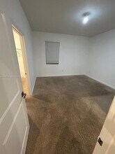 624 SW 12th St in Florida City, FL - Building Photo - Building Photo