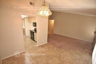 7171 Predial Way in Sacramento, CA - Building Photo - Building Photo