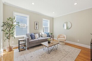574 Washington St in Boston, MA - Building Photo
