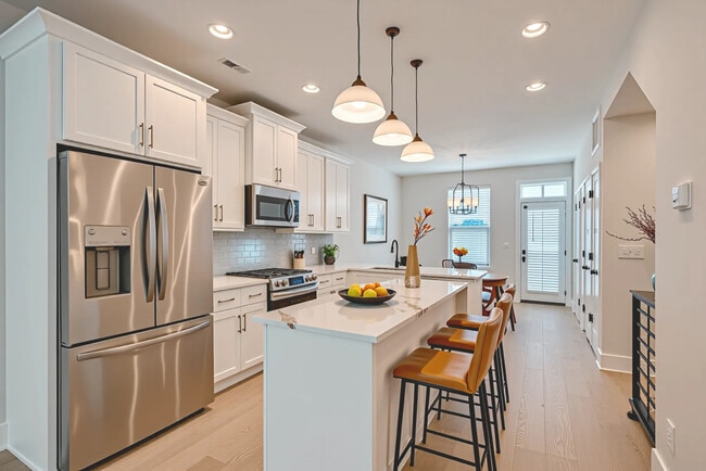 property at 5041 York Park Ln