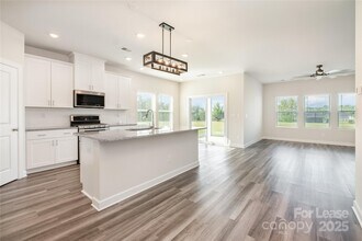 4502 Bright Rd in Charlotte, NC - Building Photo - Building Photo