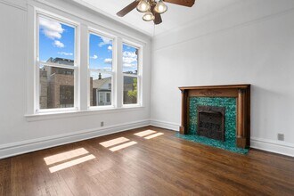2138 W Belmont Ave in Chicago, IL - Building Photo - Building Photo