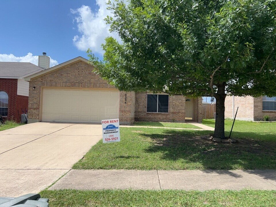 2204 Price Dr in Killeen, TX - Building Photo