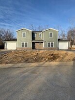 4811 Richmond Dr in Newburgh, IN - Building Photo