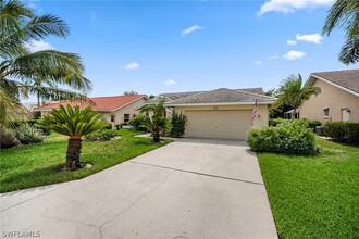 181 St James Way in Naples, FL - Building Photo - Building Photo