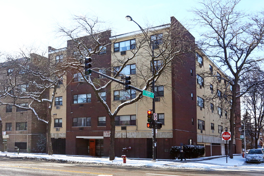 6726 N Sheridan Rd in Chicago, IL - Foto de edificio