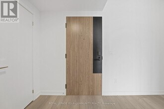 1007 The Queensway in Toronto, ON - Building Photo - Building Photo