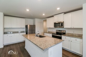 141 Scarborough Bnd in Jarrell, TX - Building Photo - Building Photo