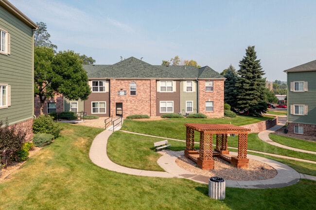 Creekside Place Apartments