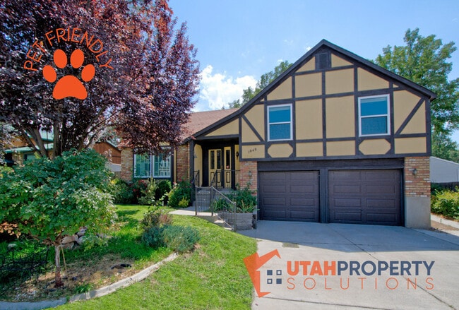 property at 1048 Pineridge Rd
