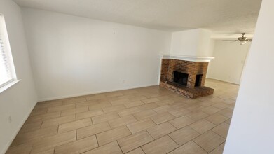 50 Rosewood Ct in Millbrook, AL - Building Photo - Building Photo