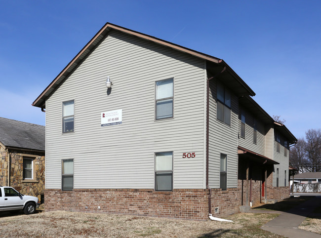 505 E Monroe St in Springfield, MO - Foto de edificio - Building Photo