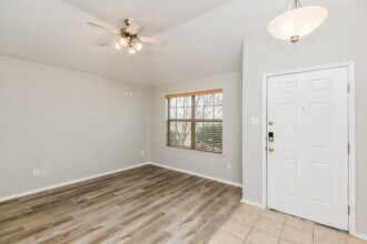 1842 Reynolds St in Lancaster, TX - Building Photo - Building Photo