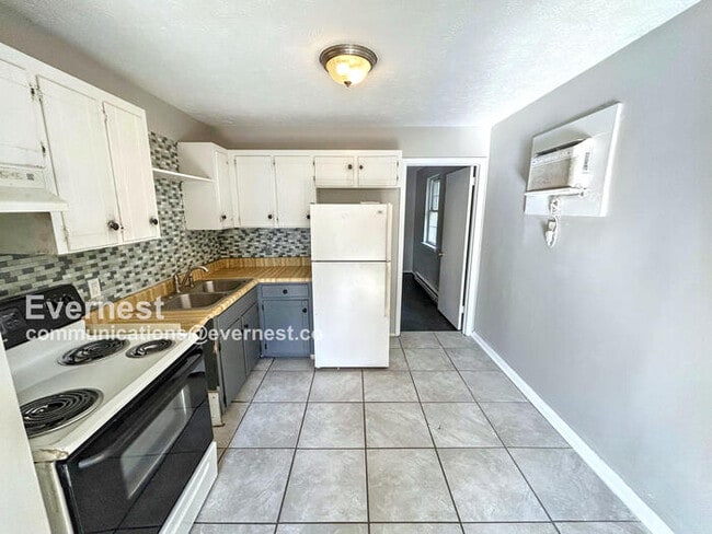 5116 Linbar Dr in Nashville, TN - Building Photo - Building Photo