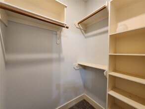 9814 Cynthia Ann Ct in Houston, TX - Building Photo - Building Photo