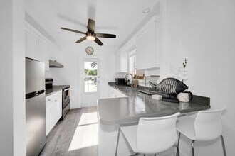 2317 N Ocean Blvd in Fort Lauderdale, FL - Building Photo - Building Photo