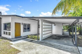2291 SW 34th Terrace in Fort Lauderdale, FL - Building Photo - Building Photo