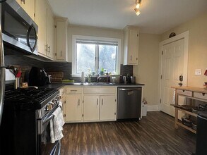 24 Ridgemont St, Unit 1 in Boston, MA - Foto de edificio - Building Photo
