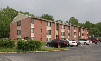 Perrywood Garden Apartments in Aberdeen, MD - Building Photo