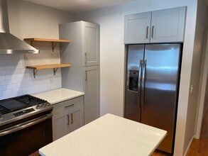 465 Charles Ln in Madison, WI - Building Photo - Building Photo