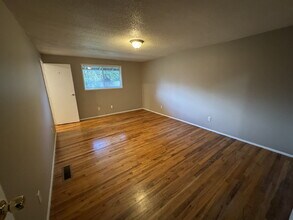 18531 Kristi Way in Lake Oswego, OR - Building Photo - Building Photo