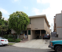 1724 Barry Ave in Los Angeles, CA - Building Photo - Building Photo