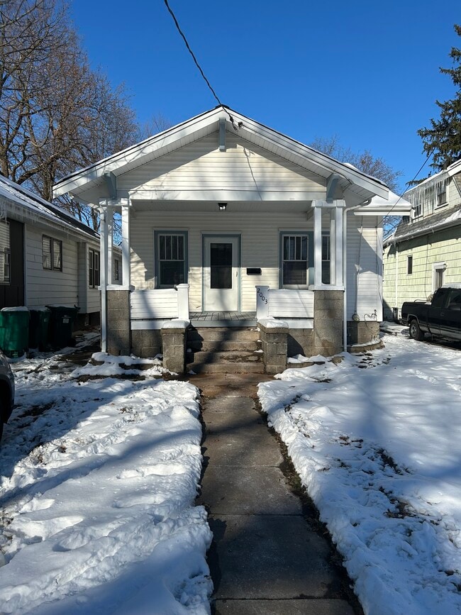 property at 2003 W Alice Ave