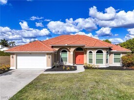 9882 El Greco Cir in Bonita Springs, FL - Building Photo
