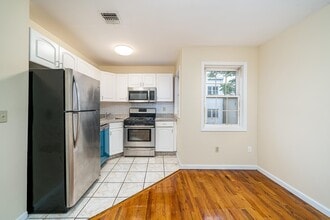 524-526 4th St in Union City, NJ - Building Photo - Building Photo