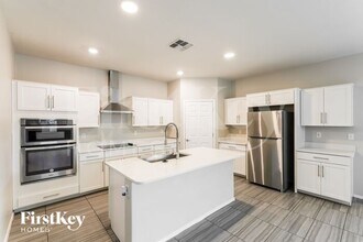 9620 S Trapper Ridge Dr in Tucson, AZ - Building Photo - Building Photo