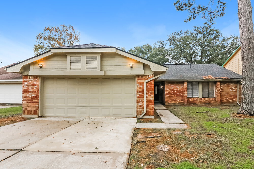 7707 Leafbrook Ln in Spring, TX - Building Photo