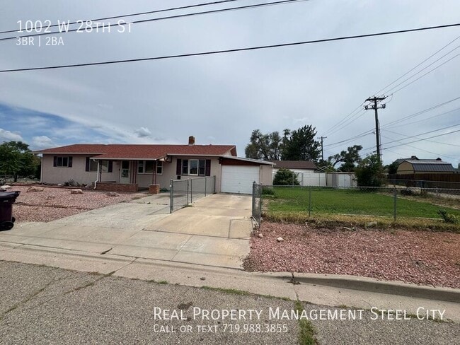 1002 W 28th St in Pueblo, CO - Building Photo - Building Photo