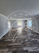 4040 W Bancroft St in Ottawa Hills, OH - Building Photo - Building Photo