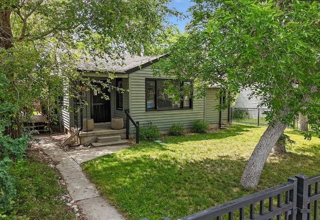property at 5355 S Windermere St