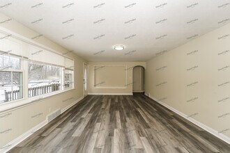 3463 Cottage Grove Rd in Akron, OH - Building Photo - Building Photo