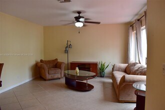 10998 Mainsail Dr in Hollywood, FL - Building Photo - Building Photo