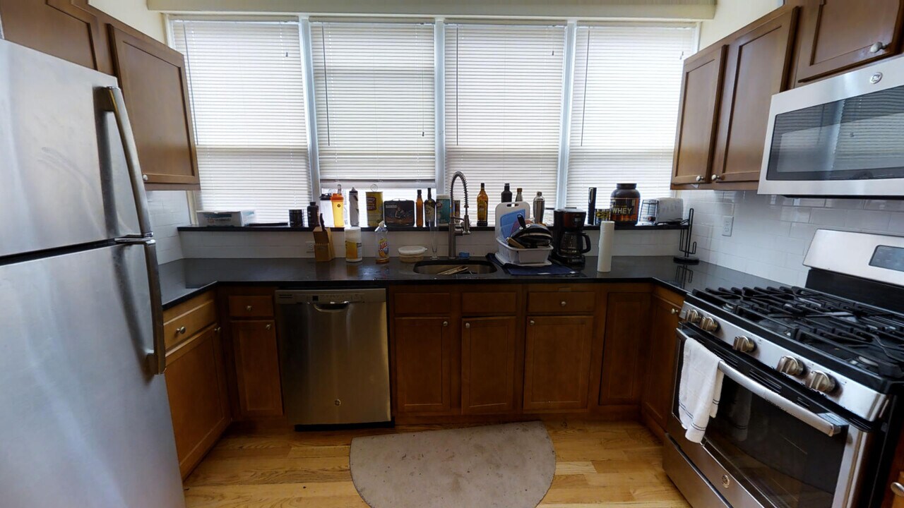 333 Beacon St, Unit 2 in Somerville, MA - Building Photo