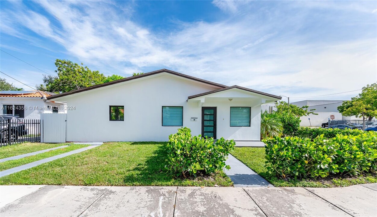 1401 SW 20th St in Miami, FL - Building Photo