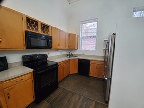 1704 Mary St in Pittsburgh, PA - Building Photo - Building Photo