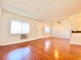 5011 Monte Vista St in Los Angeles, CA - Building Photo