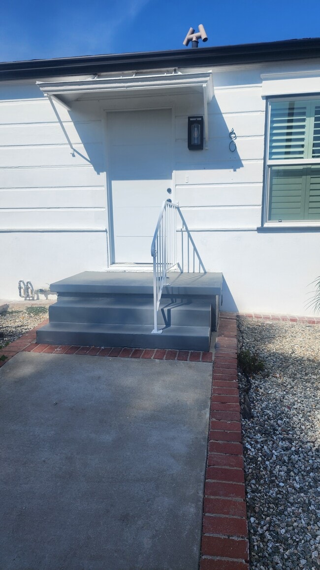 6069 Comey Ave, Unit 6069