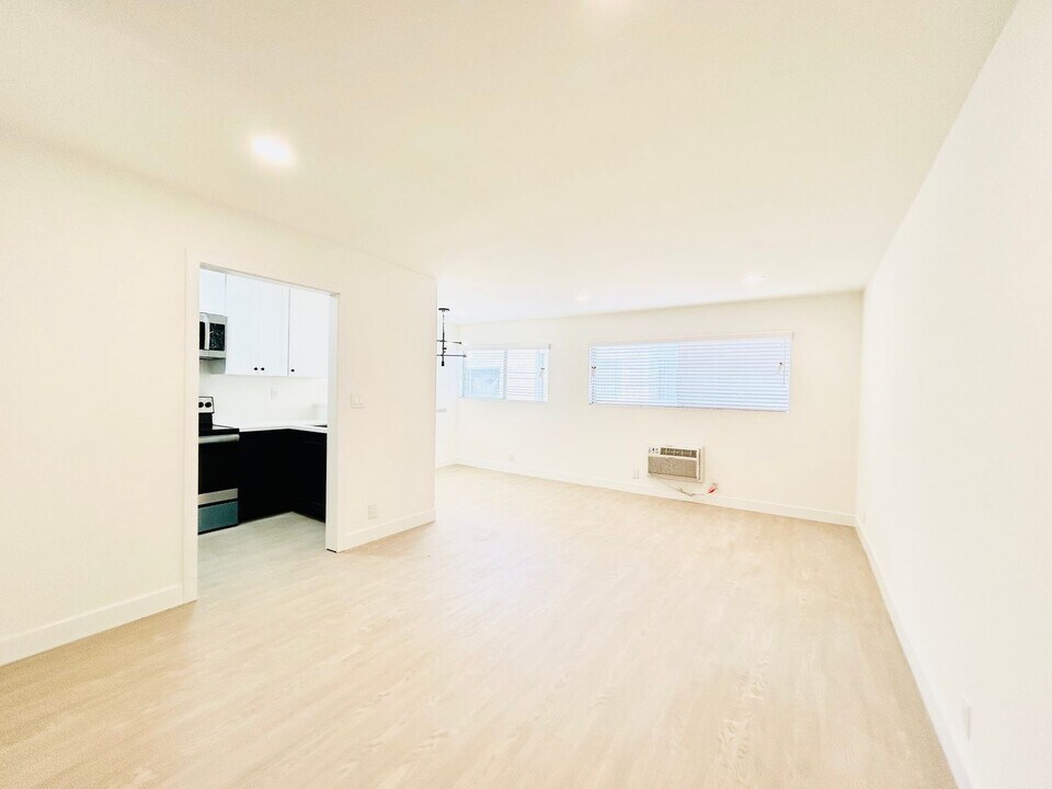 3550 Jasmine Ave in Los Angeles, CA - Building Photo