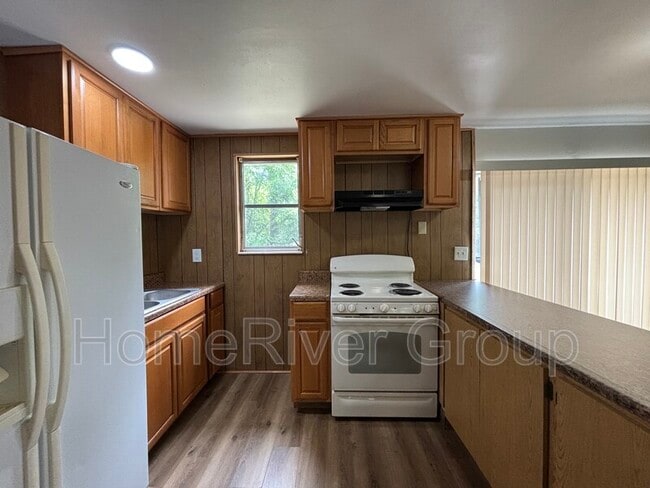 6153 Spring Hill Dr in Spring Hill, FL - Building Photo - Building Photo