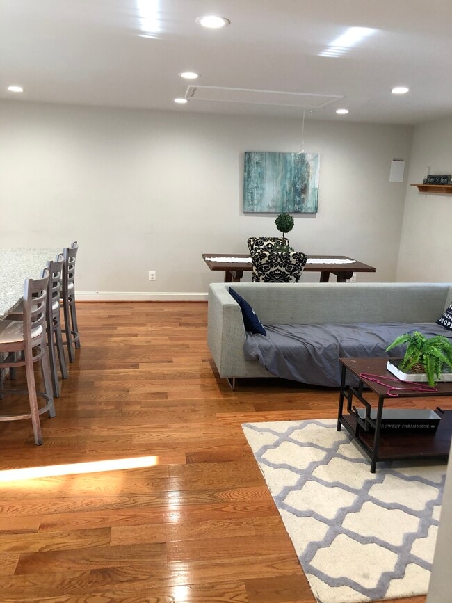 12014 Georgia Ave, Unit na