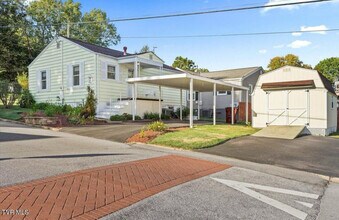707 Lincoln Ave in Johnson City, TN - Building Photo - Building Photo