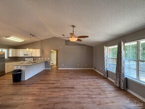 6161 Meursalt Rd in Milton, FL - Building Photo - Building Photo