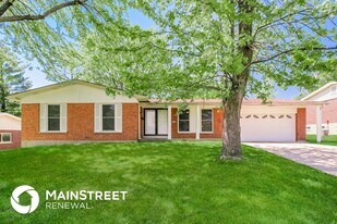 2075 Cordoba Dr in Florissant, MO - Building Photo