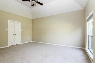1502 Brook Grove Dr in Katy, TX - Foto de edificio - Building Photo