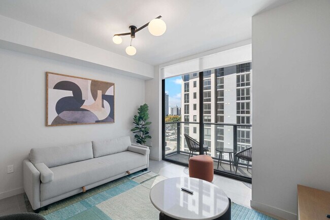 11 NE 6th St, Unit SI FL5-ID1376609P
