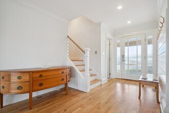 656 Fairfield Beach Rd in Fairfield, CT - Building Photo - Building Photo